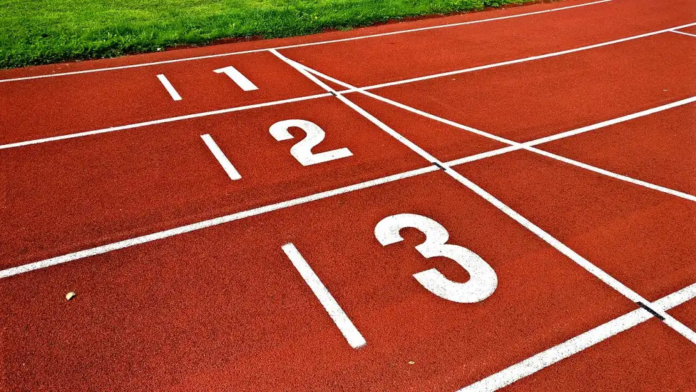 Start line numbers 1, 2 and 3 on a running track